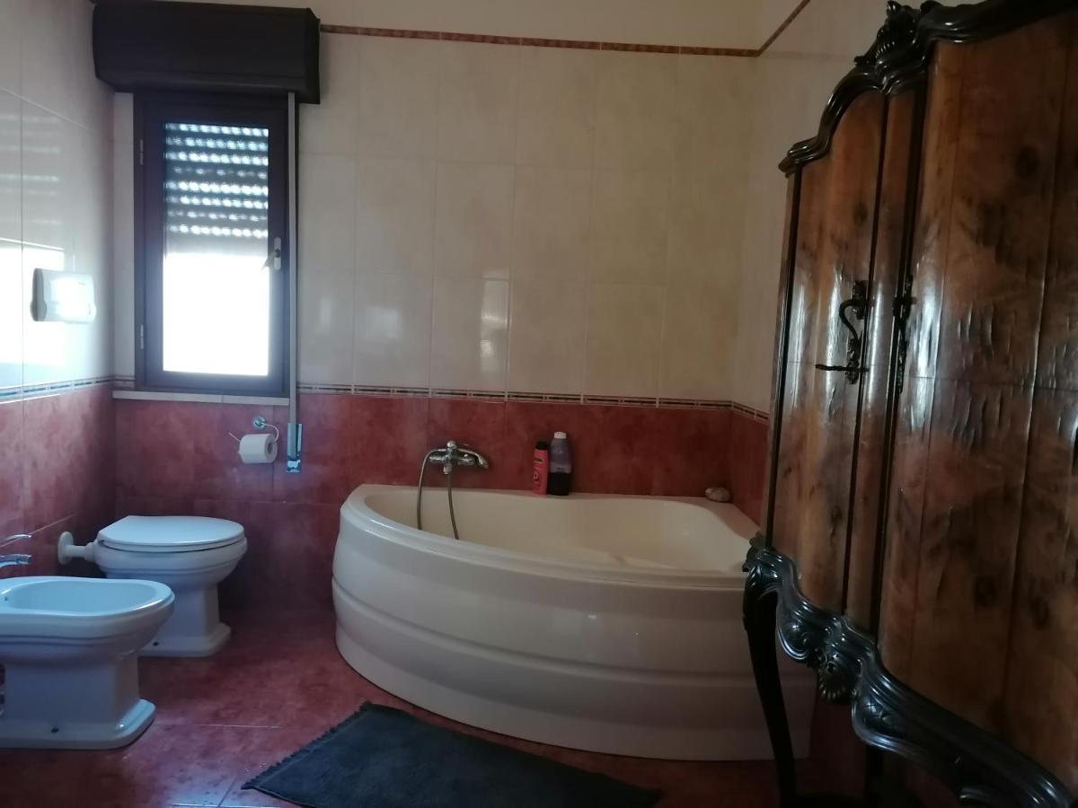 جيلا Gmb Villa Rosy المظهر الخارجي الصورة